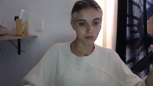 Snapshot of mariecam420 chatting on 10, 2, 2025 mariecam420 online show from 10, 2, 2025