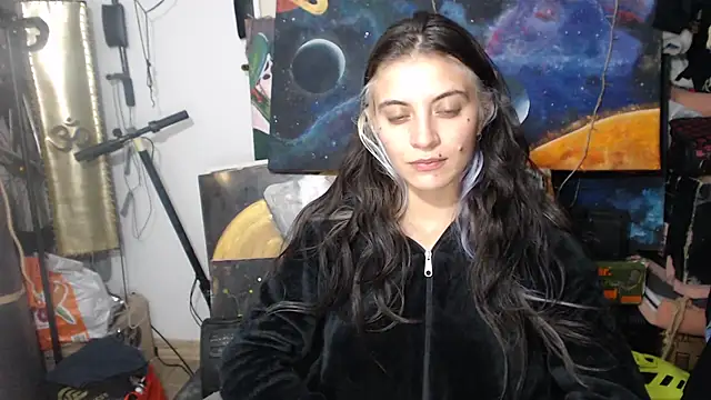 Snapshot of mariecam420 chatting on 9, 3, 2025 mariecam420 online show from 9, 3, 2025