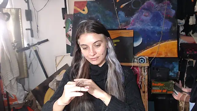 Snapshot of mariecam420 chatting on 10, 3, 2025 mariecam420 online show from 10, 3, 2025
