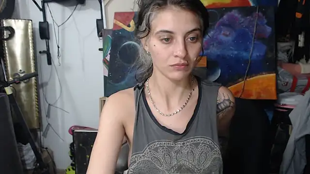 Snapshot of mariecam420 chatting on 18, 3, 2025 mariecam420 online show from 18, 3, 2025