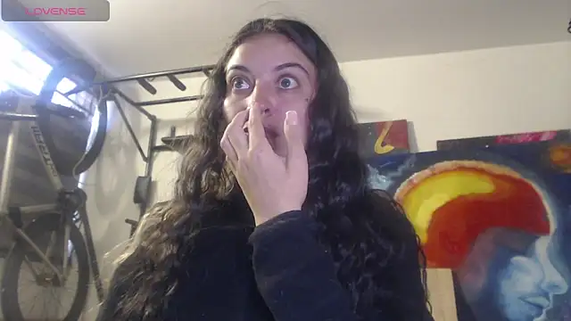 Snapshot of mariecam420 chatting on 12, 9, 2025 mariecam420 online show from 12, 9, 2025