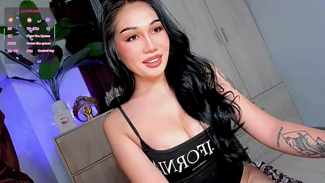 Snapshot of Icon1c_LiLy chatting on 10, 5, 2026 Icon1c LiLy online show from 10, 5, 2026