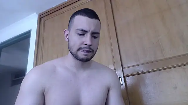 Snapshot of Armando_2002 chatting on 2, 7, 2026 Armando 2002 online show from 2, 7, 2026