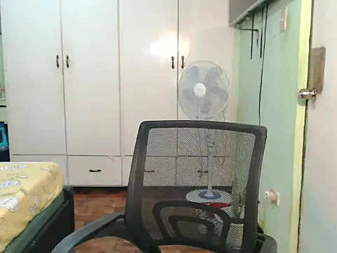 Ezradeliciosa online show from 16, 2, 2026