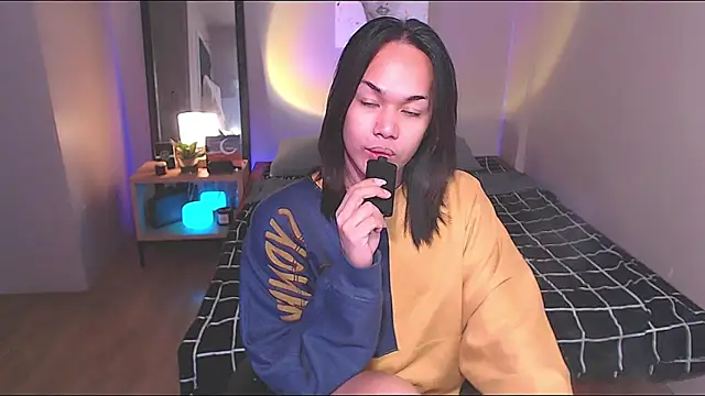 Ur temptress sam online show from 10, 12, 2024