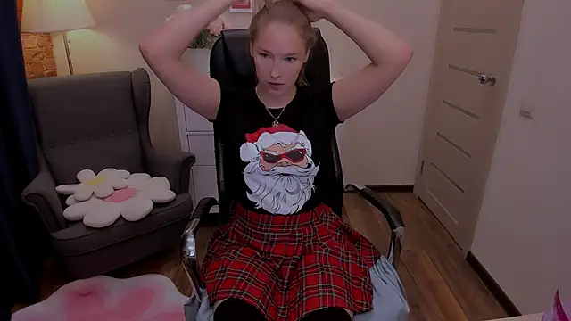  fiona Love online show from 11, 11, 2025