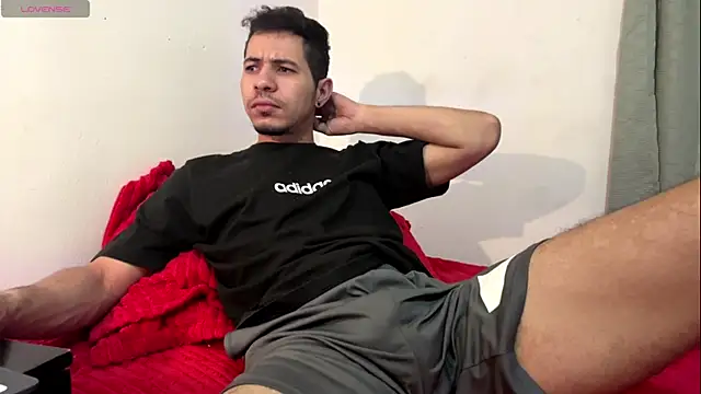 Snapshot of steven_clain chatting on 7, 3, 2026 steven clain online show from 7, 3, 2026