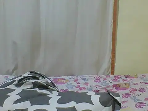 cute lavenda online show from 13, 9, 2025