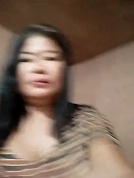 lickmepussy21 online show from 17, 4, 2026