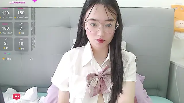 Snapshot of Anne-Sweet chatting on 5, 1, 2025 Anne-Sweet online show from 5, 1, 2025