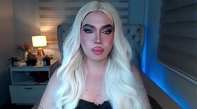 RebecaNextToYou online show from 12, 2, 2025