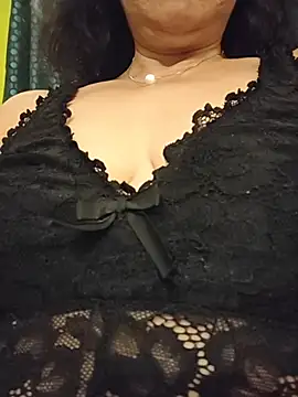 Susannemilf online show from 5, 10, 2025