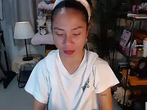 Snapshot of AsianTrixxx chatting on 14, 3, 2026 AsianTrixxx online show from 14, 3, 2026