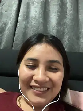 Snapshot of _Bellatrixy_ chatting on 29, 4, 2026 Bellatrixy online show from 29, 4, 2026