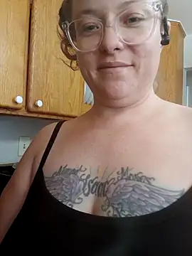 julimonroe online show from 20, 2, 2025