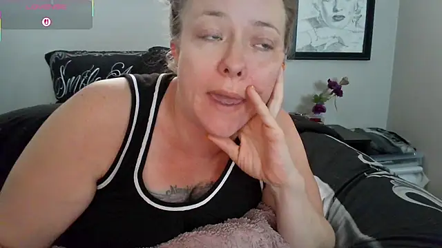 julimonroe online show from 26, 10, 2025