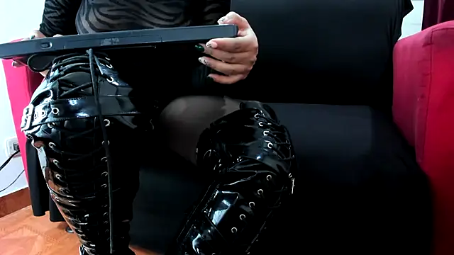 Snapshot of MissVioleta1 chatting on 19, 2, 2025 MissVioleta1 online show from 19, 2, 2025