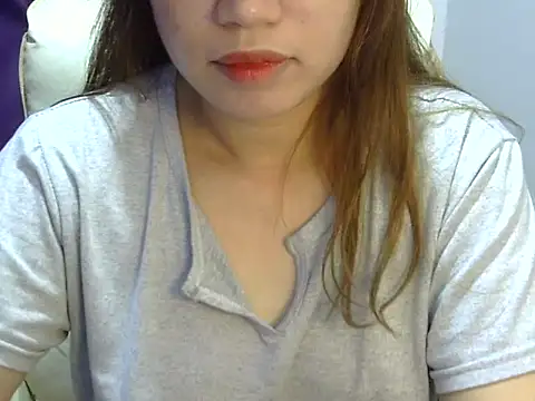    zurIII09  online show from 12, 4, 2026