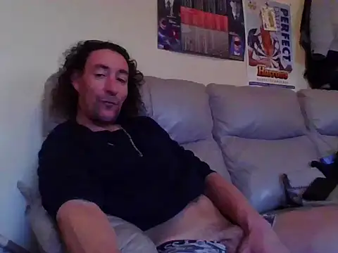 slick tee online show from 4, 2, 2025