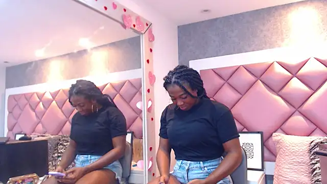 DanielaDuff online show from 3, 3, 2026