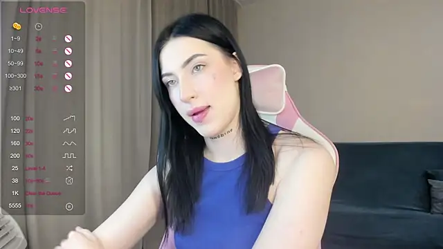 Snapshot of JenniferQueen11 chatting on 14, 12, 2024 JenniferQueen11 online show from 14, 12, 2024