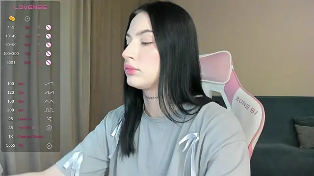 Snapshot of JenniferQueen11 chatting on 20, 12, 2024 JenniferQueen11 online show from 20, 12, 2024