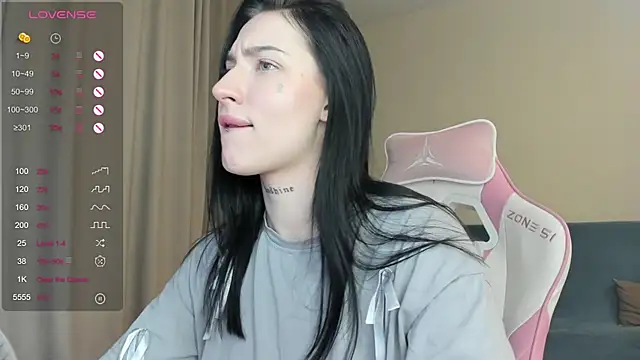 Snapshot of JenniferQueen11 chatting on 30, 1, 2025 JenniferQueen11 online show from 30, 1, 2025