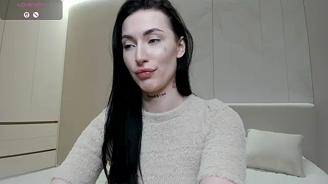 JenniferQueen11 online show from 11, 3, 2026