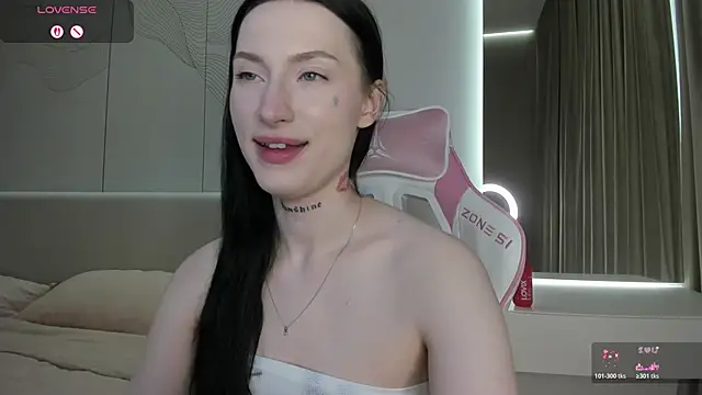 JenniferQueen11 online show from 6, 6, 2026