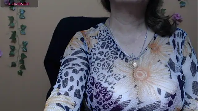 Snapshot of Hellensextits chatting on 16, 3, 2025 Hellensextits online show from 16, 3, 2025