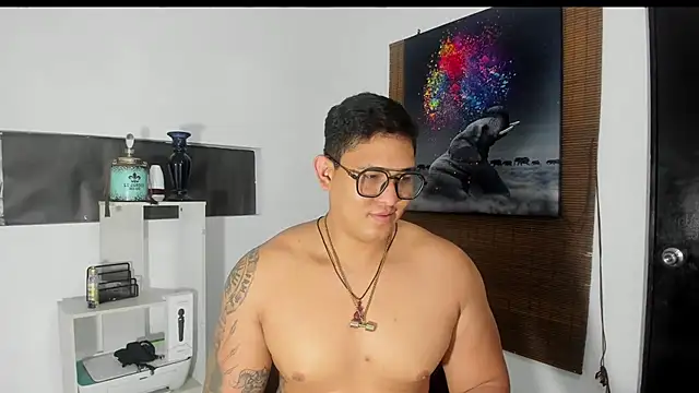 Colton Massif online show from 28, 1, 2025