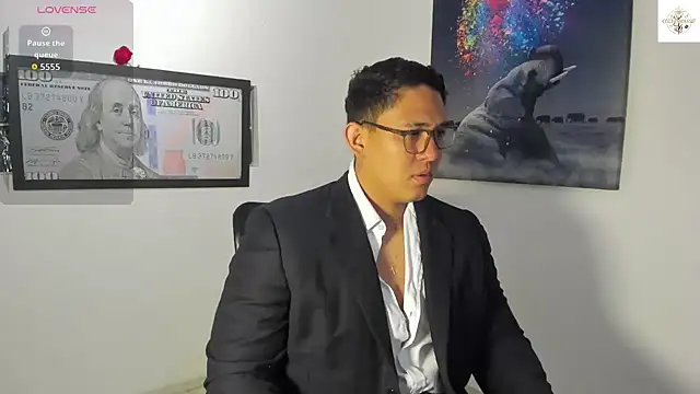 Colton Massif online show from 18, 10, 2025