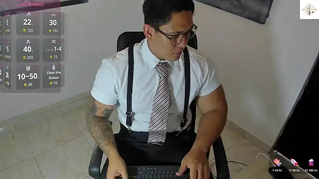 Colton Massif online show from 2, 11, 2025