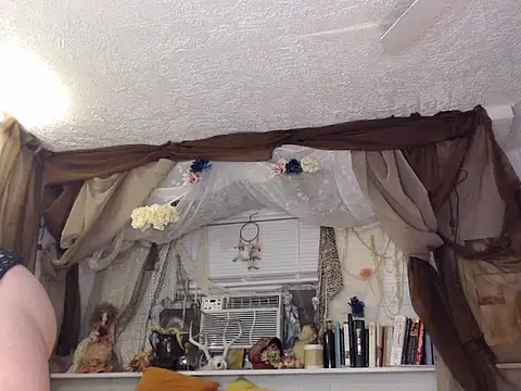 MaxiMillz online show from 23, 2, 2025