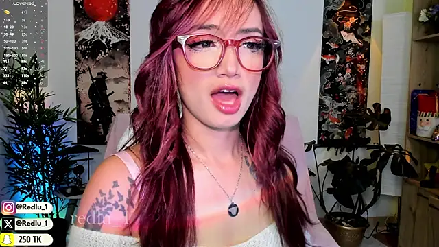 Redlu 1 online show from 15, 1, 2025