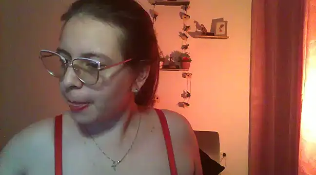 lorenitabella online show from 15, 2, 2025
