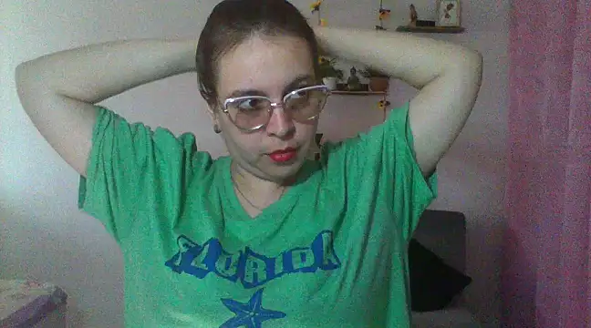 lorenitabella online show from 6, 3, 2025