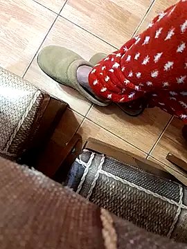 Snapshot of feet_toes chatting on 27, 2, 2025 feet toes online show from 27, 2, 2025