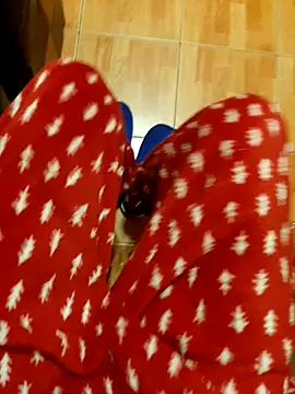 feet toes online show from 12, 11, 2025