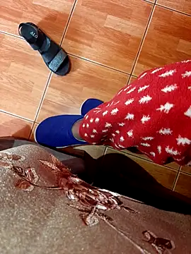 feet toes online show from 15, 12, 2025