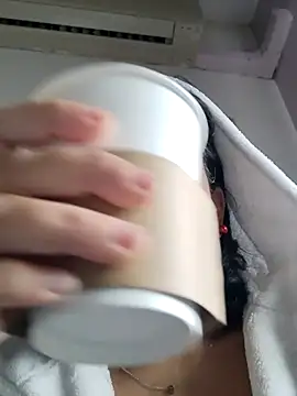 Molly newman6 online show from 2, 4, 2026