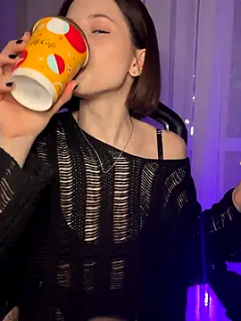 Camilla Railian online show from 7, 12, 2024