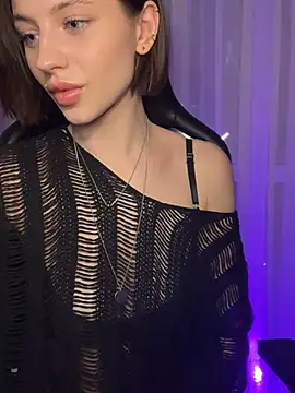 Camilla Railian online show from 7, 12, 2024