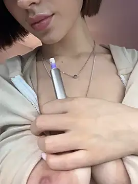 Camilla Railian online show from 20, 12, 2024