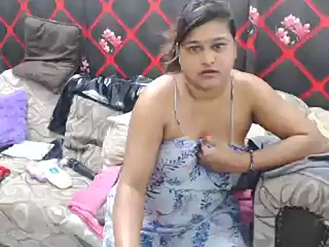 Snapshot of indian_glitter chatting on 6, 2, 2025 indian glitter online show from 6, 2, 2025