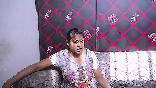 Snapshot of indian_glitter chatting on 9, 9, 2025 indian glitter online show from 9, 9, 2025