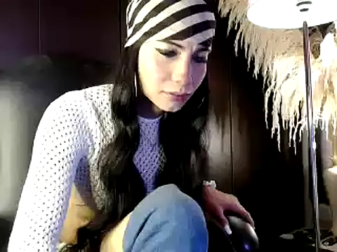 saraplayboy96 online show from 5, 1, 2025