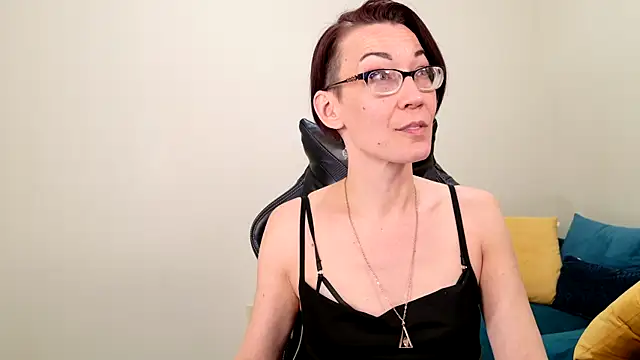 Snapshot of EveEnigma chatting on 25, 2, 2025 EveEnigma online show from 25, 2, 2025