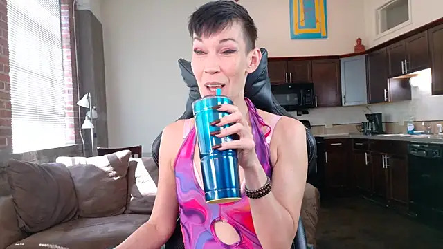 Snapshot of EveEnigma chatting on 12, 9, 2025 EveEnigma online show from 12, 9, 2025