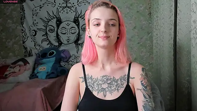 Snapshot of Cutie_Adelia chatting on 2, 12, 2024 Cutie Adelia online show from 2, 12, 2024